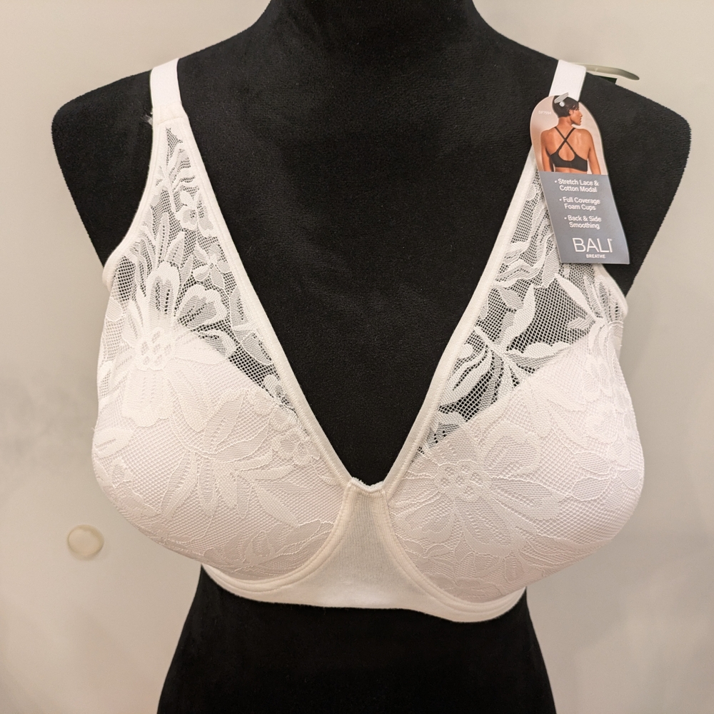 Bali Women's White Lace Bra Size E